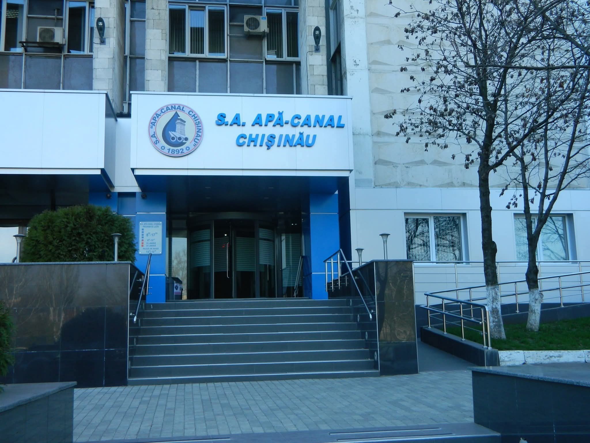 S.A. „Apă-Canal Chișinău” convoacă agenții economici pentru protejarea sistemului de canalizare în perioada caniculară